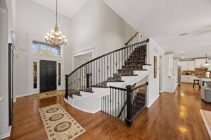 Interior - Stunning private villa pond, theater (Overland Park)