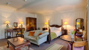 Phòng đôi Deluxe, 1 giường đôi, có phòng tắm riêng, quang cảnh thành phố | Minibar với thức ăn, đồ uống miễn phí, két bảo mật tại phòng