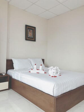 책상, 암막 커튼, 다리미/다리미판, 무료 WiFi