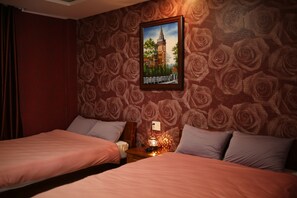 Double Room | Minibar, desk, iron/ironing board, free WiFi - Hostel Rosa (Da Lat)