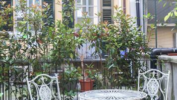 Suite Junior, 1 letto king, terrazzo | Terrazza/patio