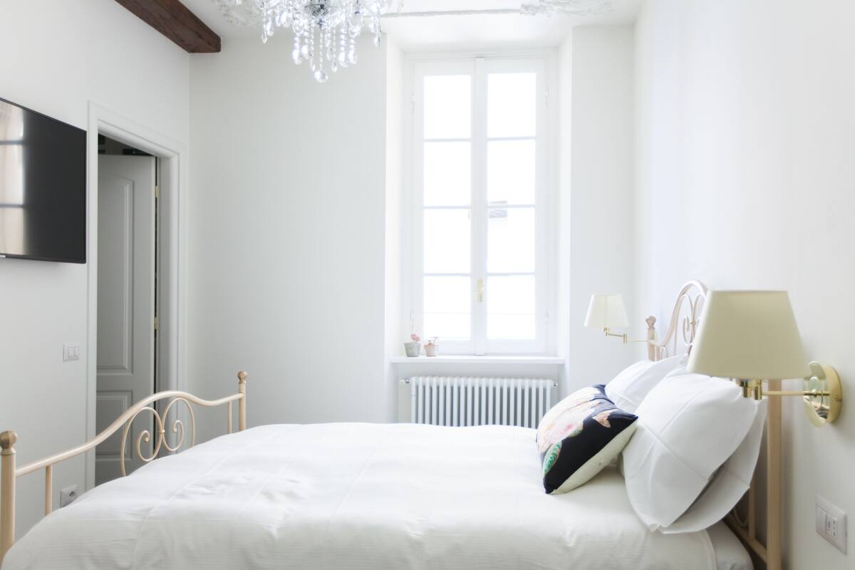 Deluxe Double Room, 1 King Bed | Egyptian cotton sheets, premium bedding, down comforters