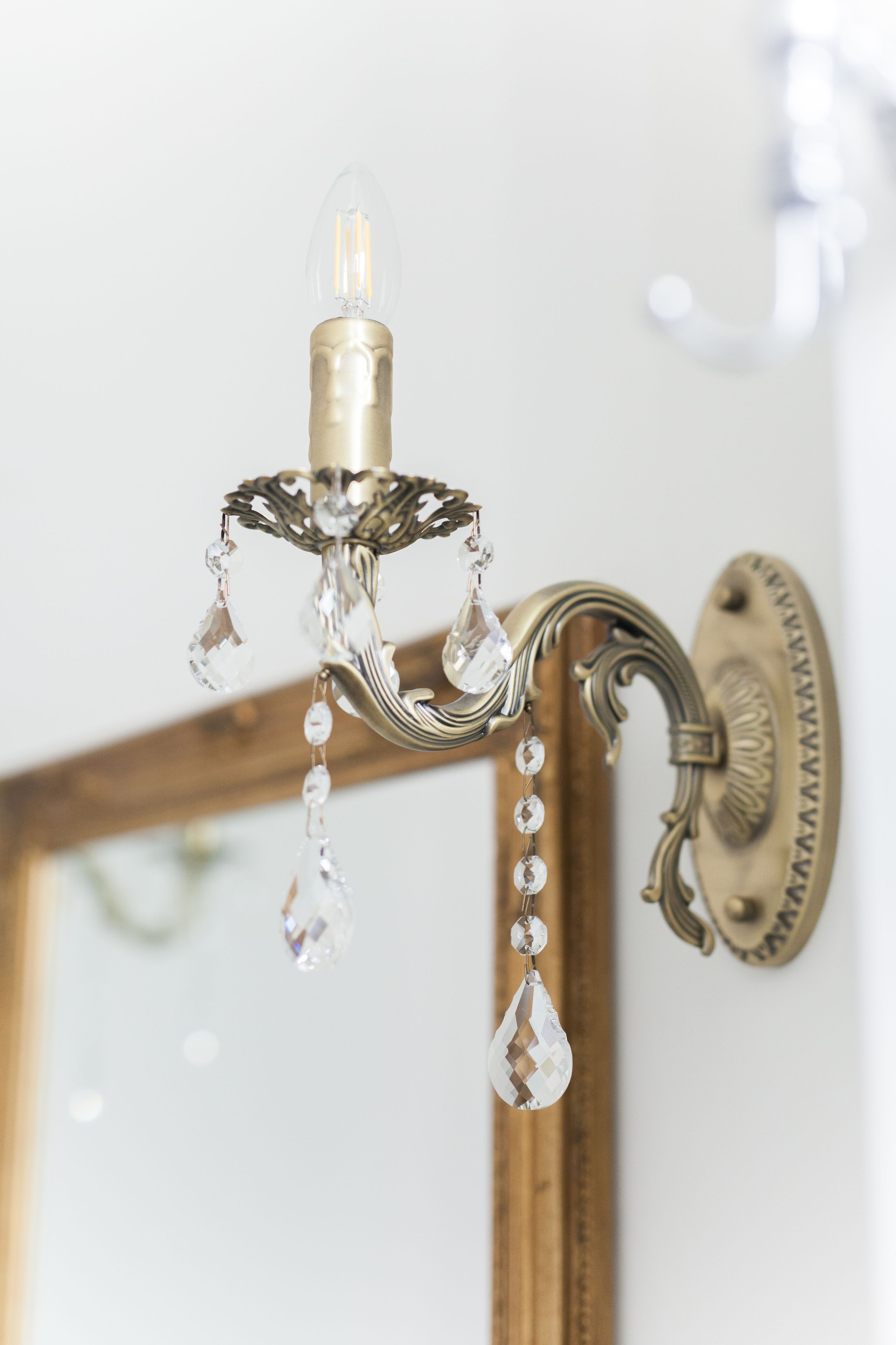 A chandelier with crystal decorations.