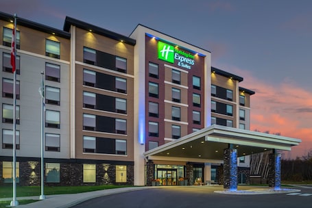 Exterior. Holiday Inn Express & Suites Moncton by IHG