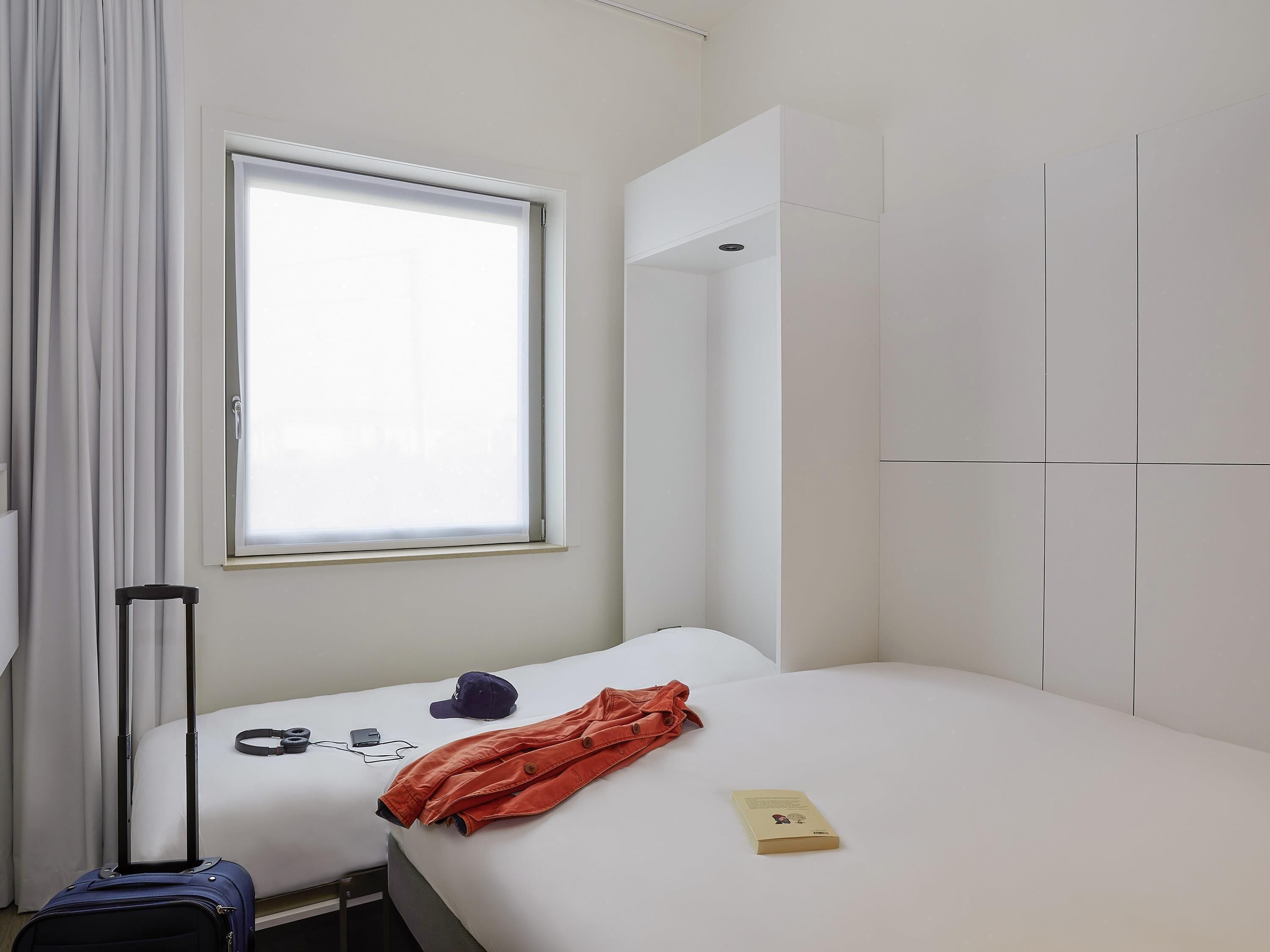 Double Room, Multiple Beds | Desk, free cots/infant beds, free WiFi, bed sheets