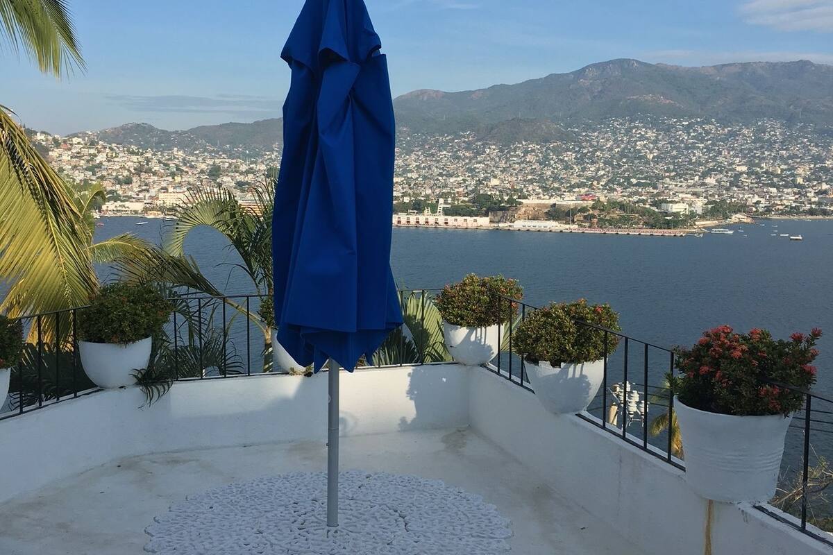 Suite, 1 cama King size, vista al océano | Terraza o patio