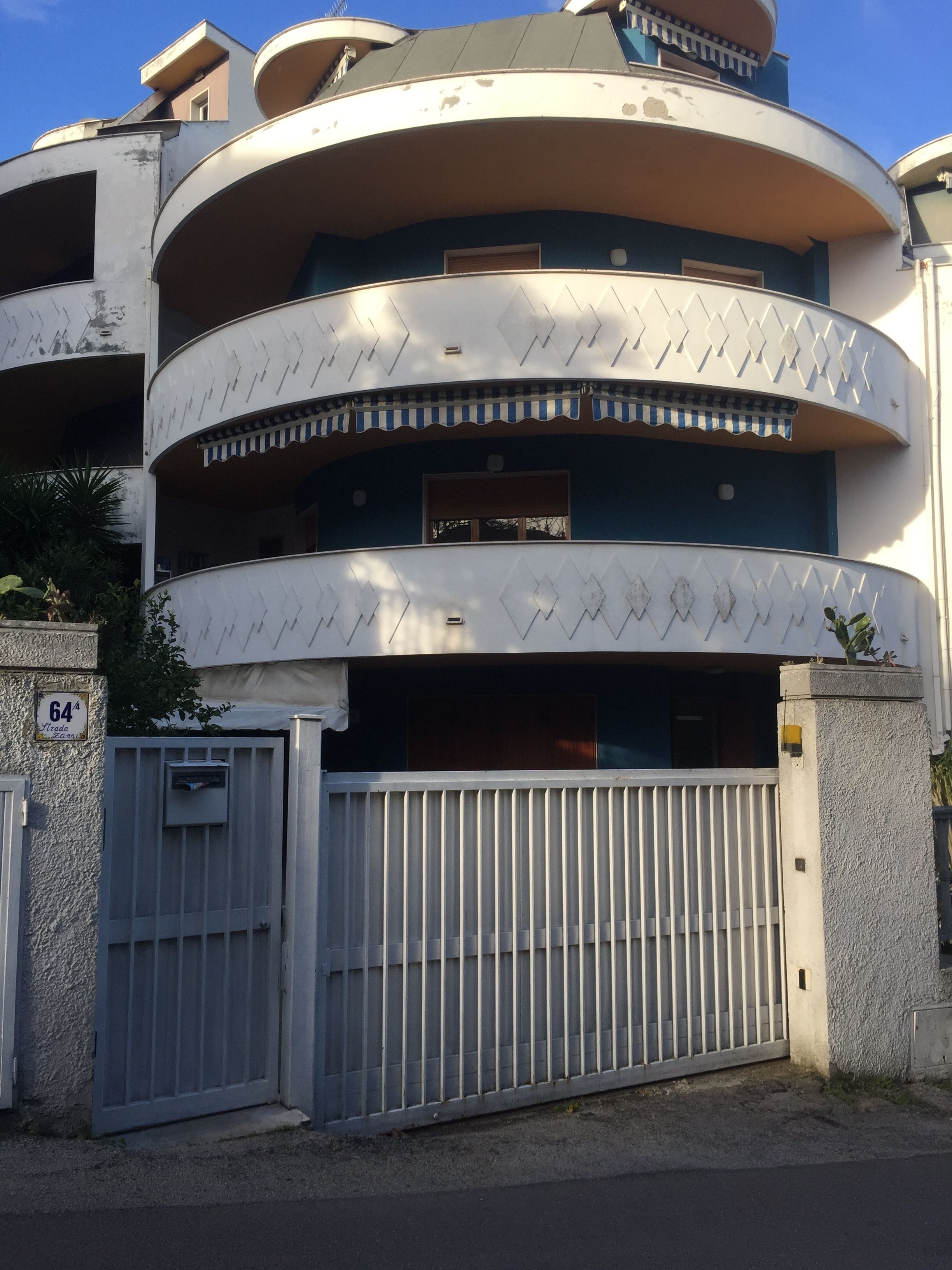 Entrée de l’hébergement