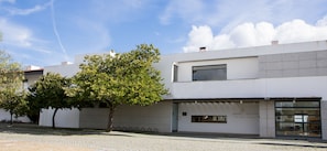 Entrada al alojamiento