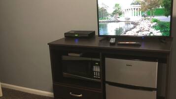 Comfort Double Room, 1 Double Bed | Mini-refrigerator