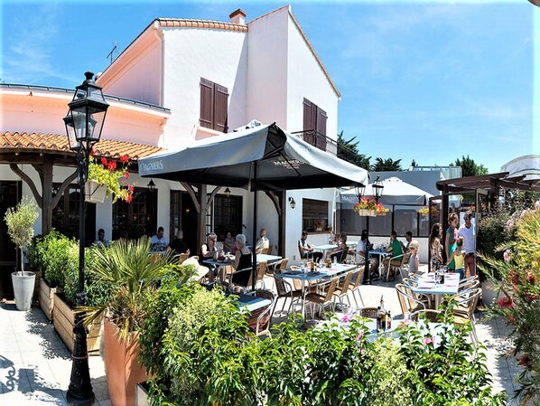 Restauration en plein air