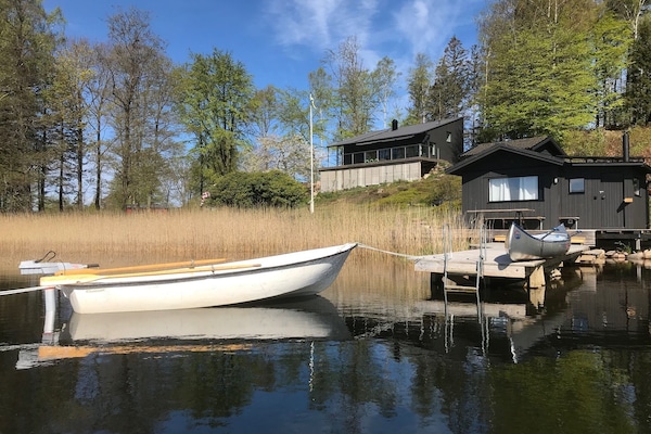 Huset frÄn sjön
(House from lake side)