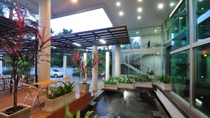 Ảnh chưa phân loại, 5 trong số 42 ảnh, nút