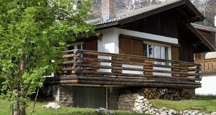 Mountain hut in Karersee with an unobstructed view of the Latemar