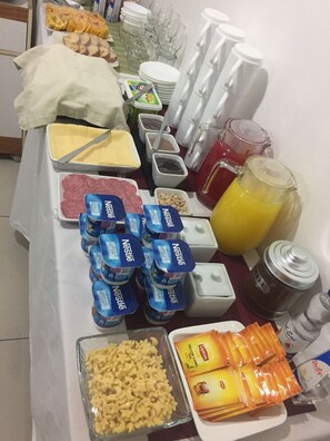 Petit déjeuner buffet compris