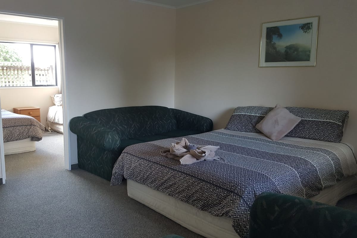1 bedroom, premium bedding, soundproofing, iron/ironing board