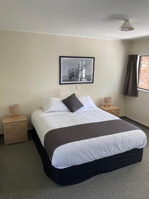 1 bedroom, premium bedding, soundproofing, iron/ironing board - Heritage Highway Motel (Hokitika)