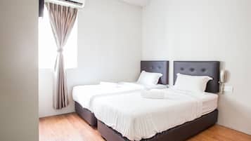 Iron/ironing board, free WiFi