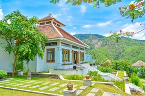 Front of property - Le Grand Pakbeng Resort (Pakbeng)