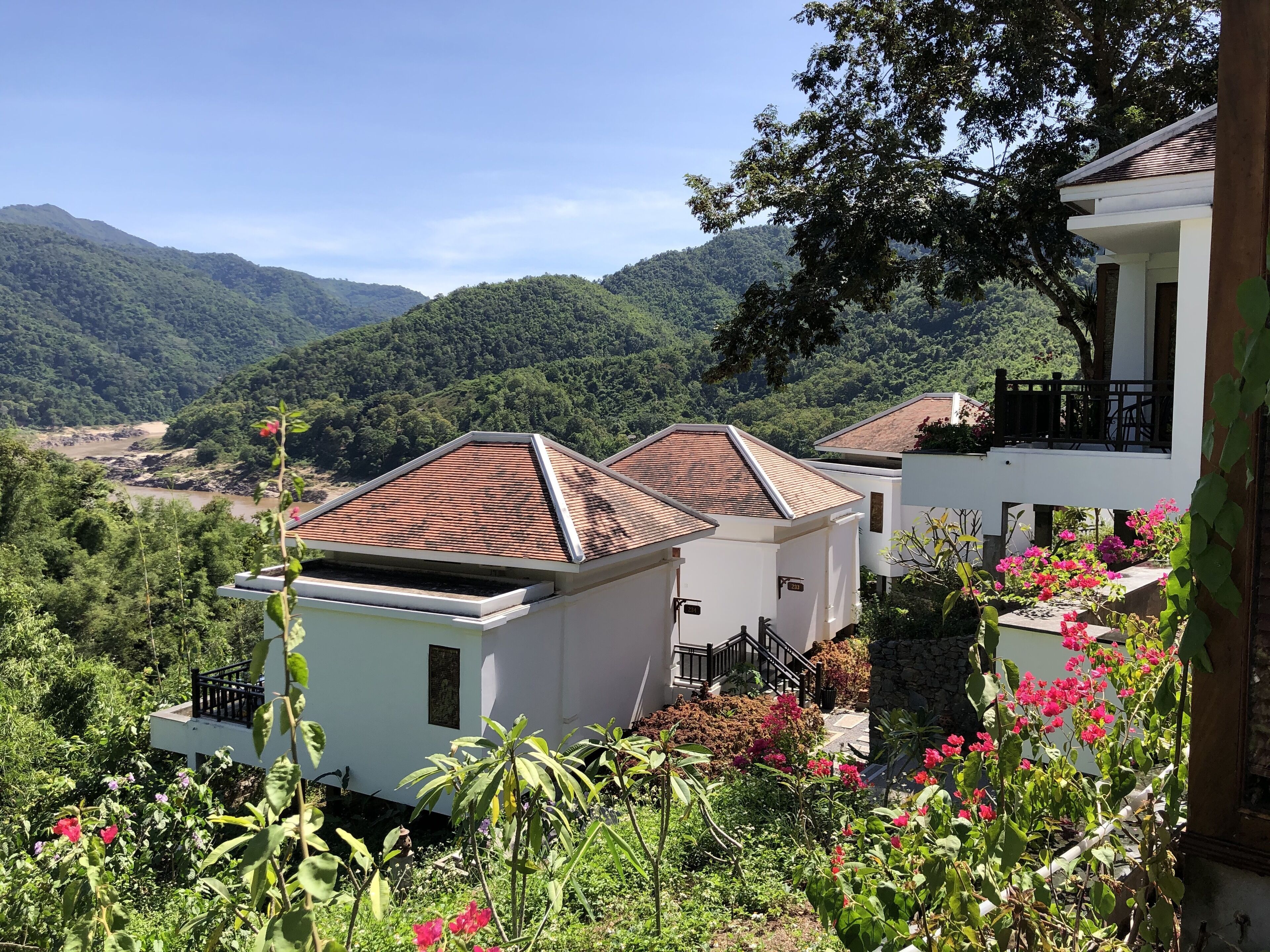 1 bedroom, pillow-top beds, minibar, individually decorated