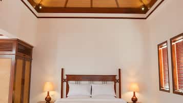 Chambre Familiale | 1 chambre, surmatelas, bureau, rideaux occultants