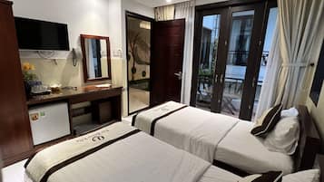 Quarto casal ou duplo luxo | Frigobar, escrivaninha, cortinas blackout, Wi-Fi de cortesia