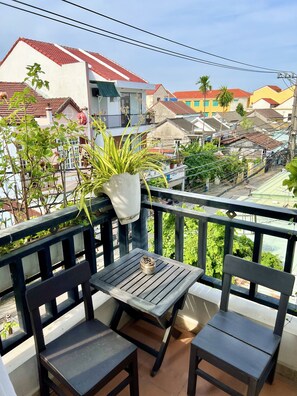 ห้องดีลักซ์ดับเบิล, ระเบียง | ระเบียง