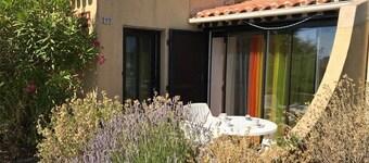 4-Person Villa in Port Leucate with Parking Near Beach