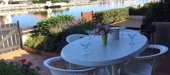 3-Bedroom Villa with Pool and Parking for 6 in Port Barcarès