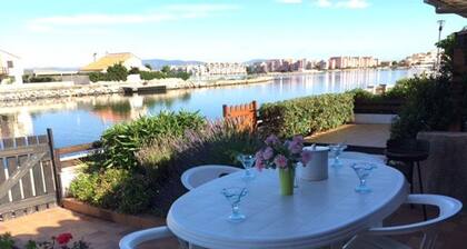 3-Bedroom Villa with Pool and Parking for 6 in Port Barcarès