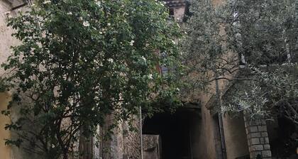 Duplex ( classé 4 étoiles ) dans maison de village avec vue exceptionnelle !