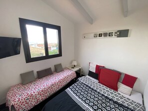 2 bedrooms, free WiFi