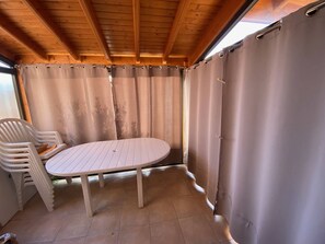 Spa - Cozy 2-Room Villa, AC, Terrace, Near Beach, Sleeps 4, Le Barcarès (Port Barcarès)