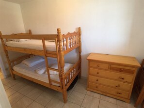 1 bedroom