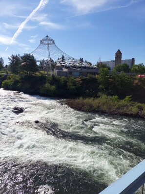 Property grounds - Spotless in Spokane  (Spokane)