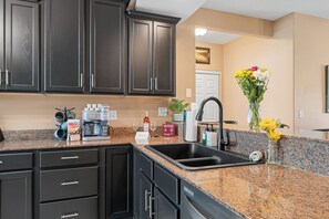 Fridge, microwave, oven, stovetop - Spacious Lake Front Condo, Sunsets, 5 min to SDC (Branson)