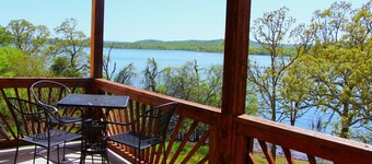 テーブルロックレイク、ラグジュアリーレイクフロントコンドミニアム、ジャグジー、シルバーダラーシティまで5分