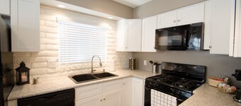 PRESCOTT GETAWAY, HISTORIC DOWNTOWN PRESCOTT