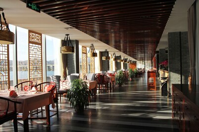 Beijing Dragon Spring Hotel