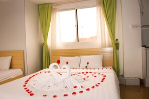 Deluxe Room | In-room safe, free WiFi - Hanoi Backpackers Hostel (Hanoi)