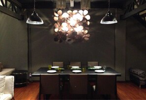 Nimman F3 | In-room dining - Nakara Loft Chiangmai Nimman (Chiang Mai)