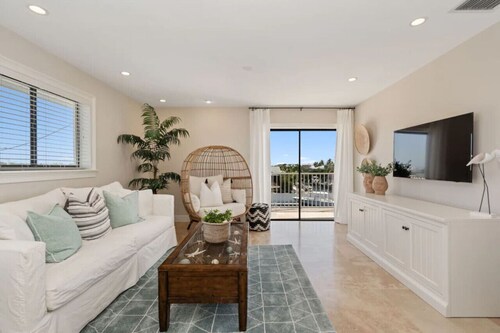 Key Largo Ocean Shore Villa 3 with pool & boat slip