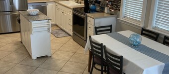 Heart of Port Royal/minutes to Sands Beach/Parris Island and Historic Beaufort