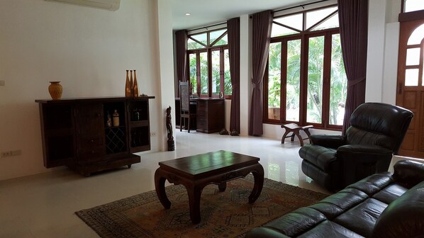 2-Bedroom Apartment | Living area | Smart TV