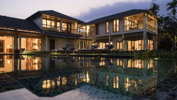 River Villa | Terrace/patio