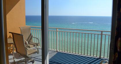 Splash luxury Beachfront Condo on 7th flr. Waterpark, Beach Service, Ocean views