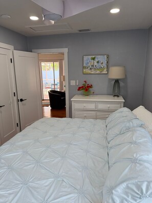 2 bedrooms, desk, iron/ironing board, free WiFi