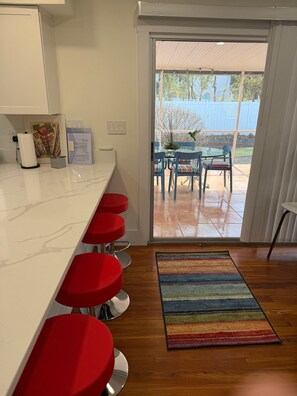 Interior - Private Beach 1 Block To Lido Beach. 1/2 Mile St. Armand Circle (Sarasota)