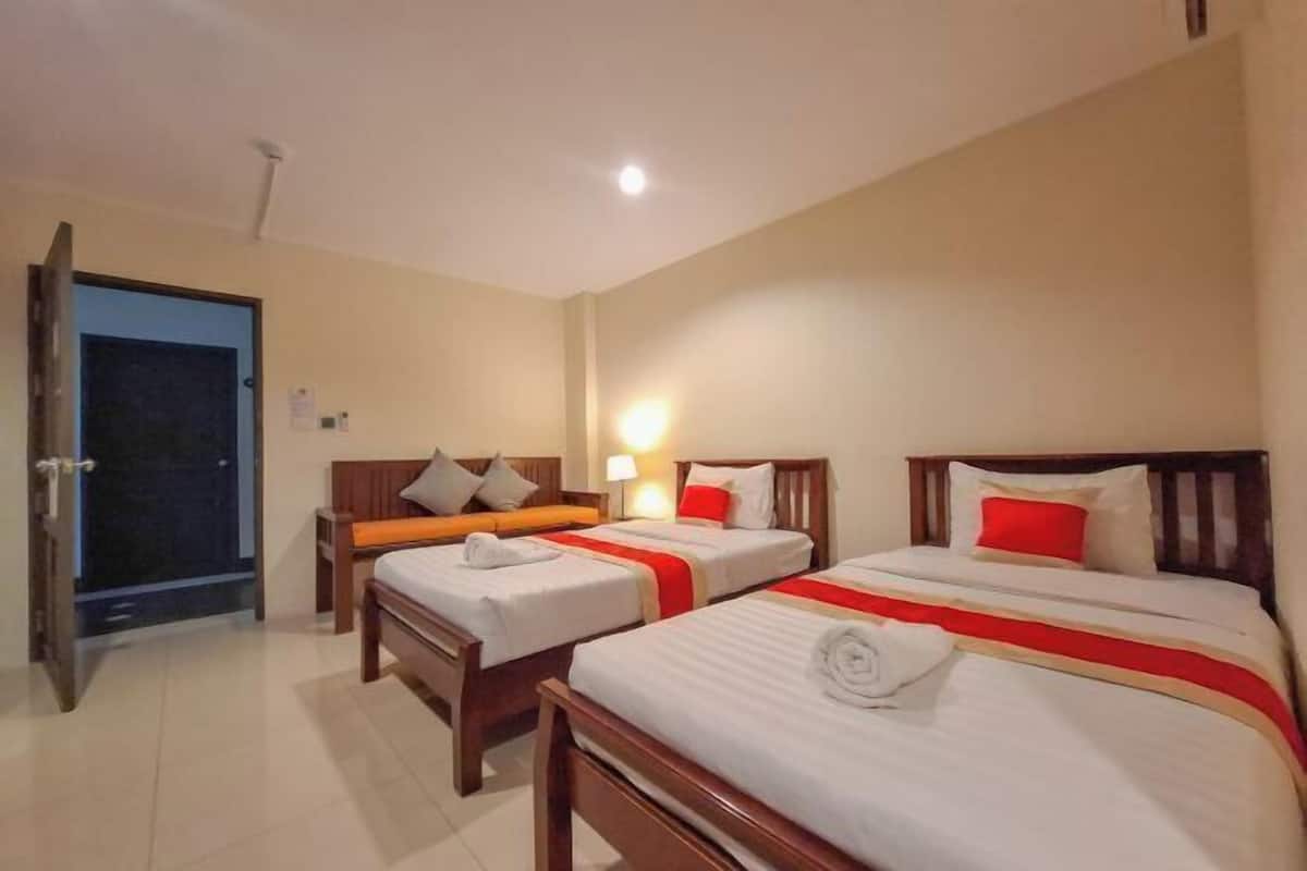 1 bedroom, in-room safe, desk, blackout curtains