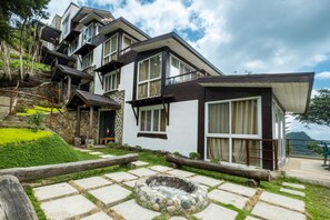 Minibar - West 35 Eco Mountain Resort (Balamban)