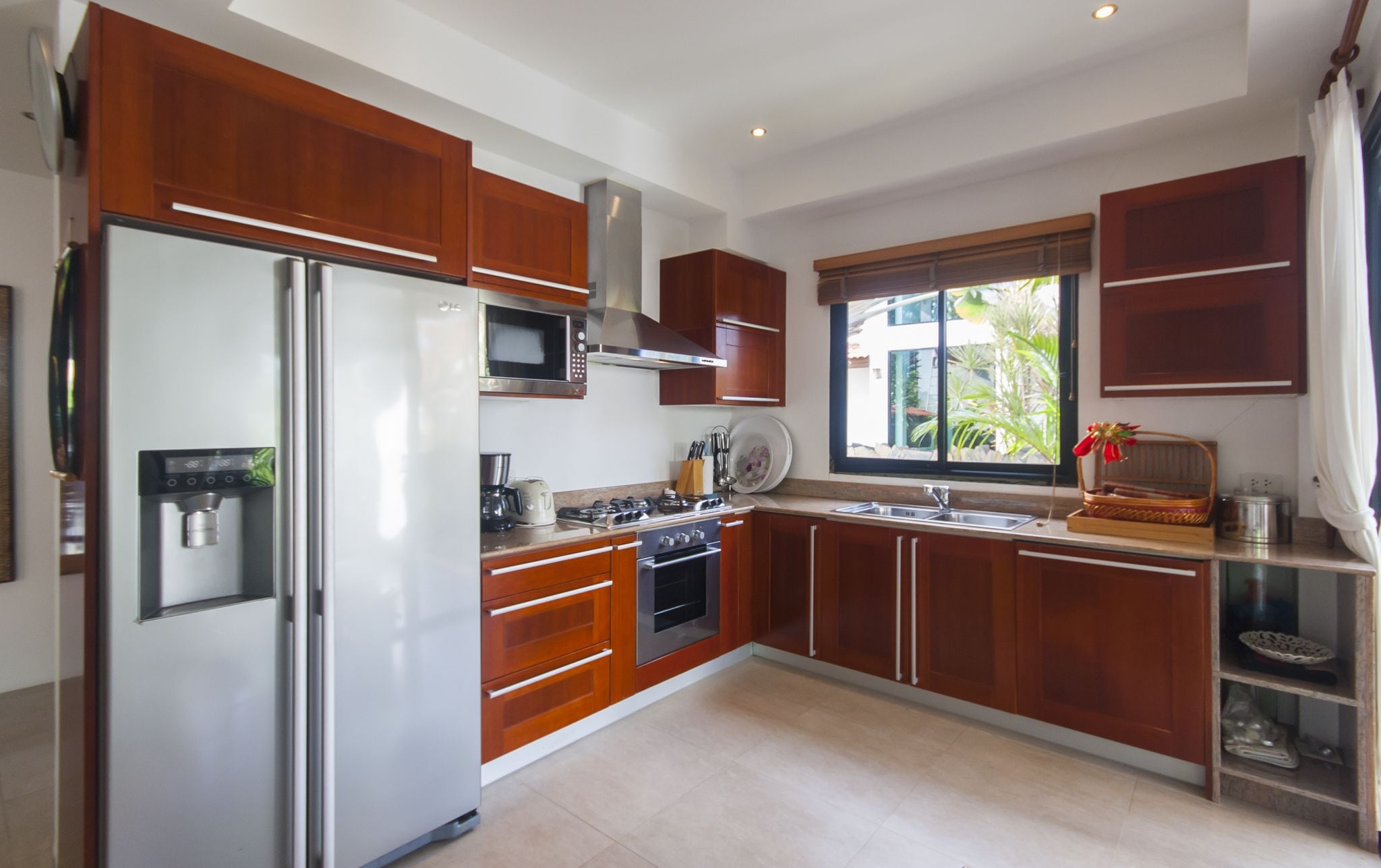 exclusive villa, 4 bedrooms, private pool, sea view | private kitchen | fridge, microwave, stovetop, coffee/tea maker